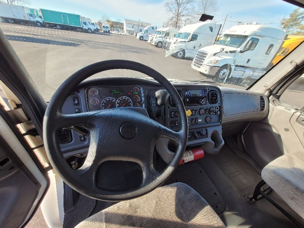 Refrigerated Truck-Light and Medium Duty Trucks-Freightliner-2019-M2-South Plainfield-NJ-179,531\n\t\tmiles-$ 47,750 - Image 17