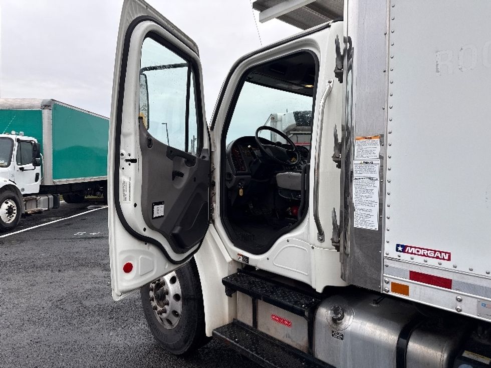 Refrigerated Truck-Light and Medium Duty Trucks-Freightliner-2019-M2-South Plainfield-NJ-19,764\n\t\tmiles-$ 56,500 - Image 15