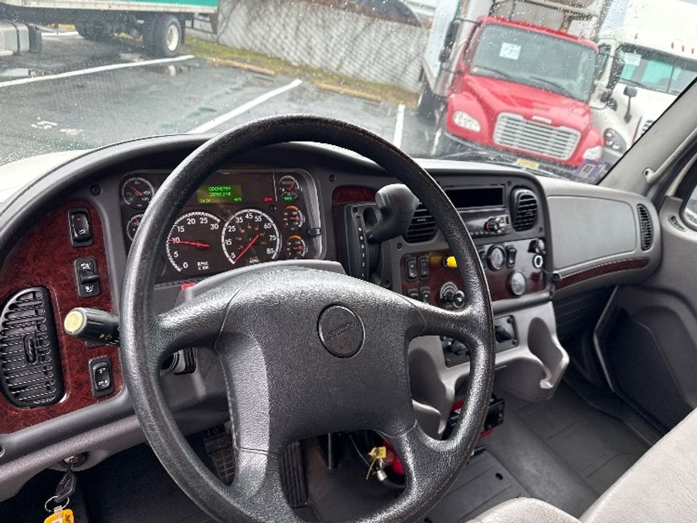 Refrigerated Truck-Light and Medium Duty Trucks-Freightliner-2019-M2-South Plainfield-NJ-19,764\n\t\tmiles-$ 56,500 - Image 16