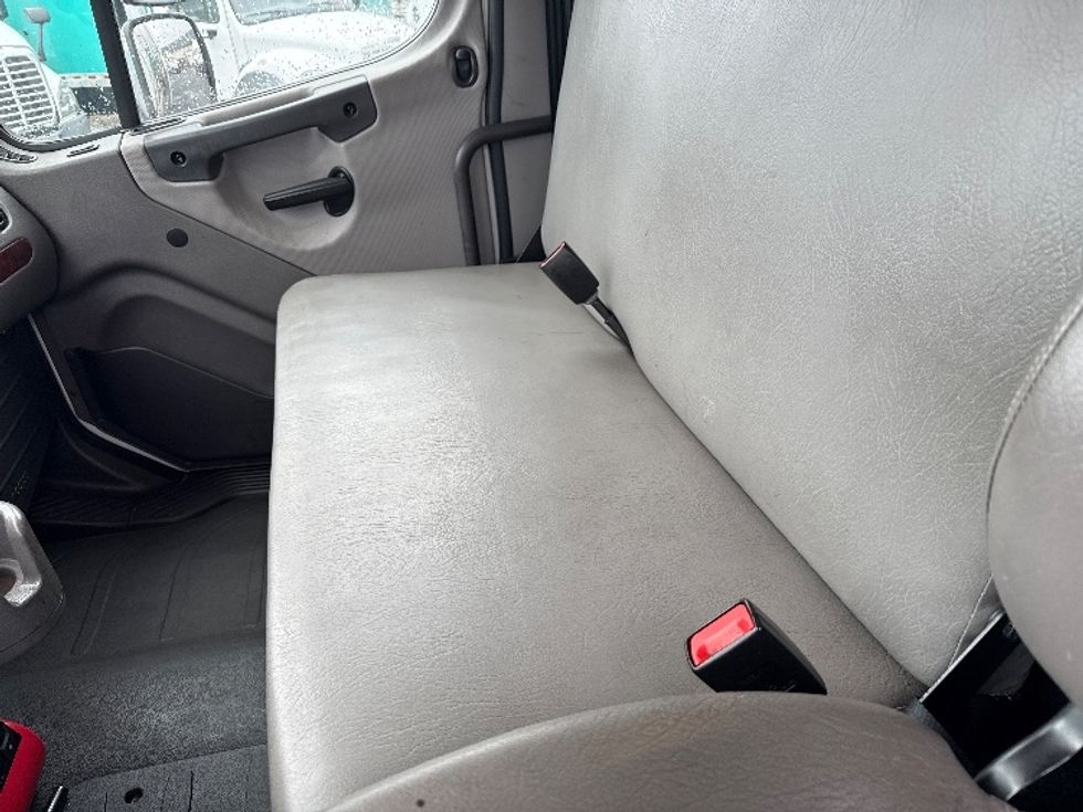 Refrigerated Truck-Light and Medium Duty Trucks-Freightliner-2019-M2-South Plainfield-NJ-19,764\n\t\tmiles-$ 56,500 - Image 18