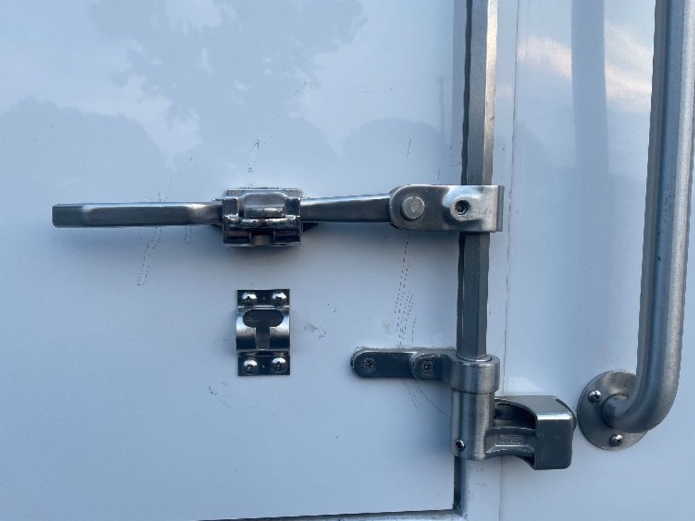 Refrigerated Truck-Light and Medium Duty Trucks-Freightliner-2019-M2-Spartanburg-SC-114,303\n\t\tmiles-$ 52,000 - Image 27
