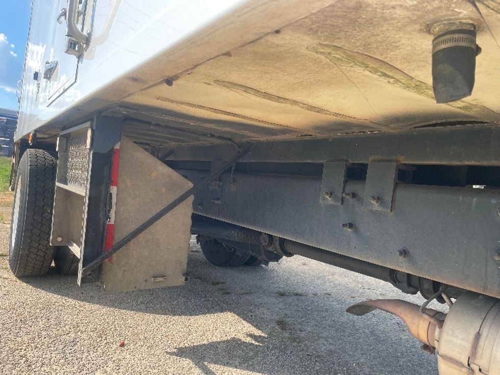 Refrigerated Truck-Light and Medium Duty Trucks-Freightliner-2019-M2-Spartanburg-SC-114,457\n\t\tmiles-$ 57,250 - Image 14