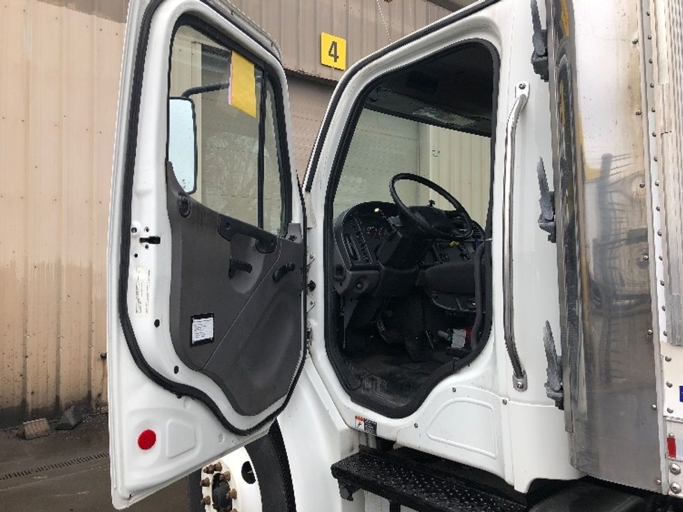 Refrigerated Truck-Light and Medium Duty Trucks-Freightliner-2019-M2-Spokane Valley-WA-223,502\n\t\tmiles-$ 42,500 - Image 16