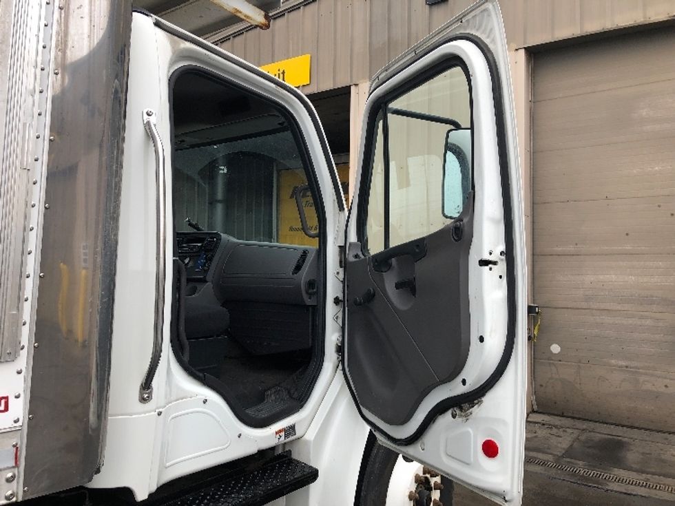 Refrigerated Truck-Light and Medium Duty Trucks-Freightliner-2019-M2-Spokane Valley-WA-223,502\n\t\tmiles-$ 42,500 - Image 20