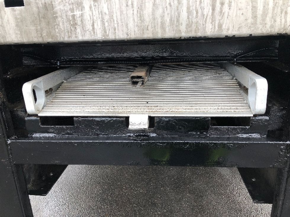 Refrigerated Truck-Light and Medium Duty Trucks-Freightliner-2019-M2-Spokane Valley-WA-223,502\n\t\tmiles-$ 42,500 - Image 9