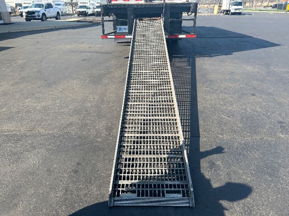 Refrigerated Truck-Light and Medium Duty Trucks-Freightliner-2019-M2-Springfield-MA-269,147\n\t\tmiles-$ 25,500 - Image 25