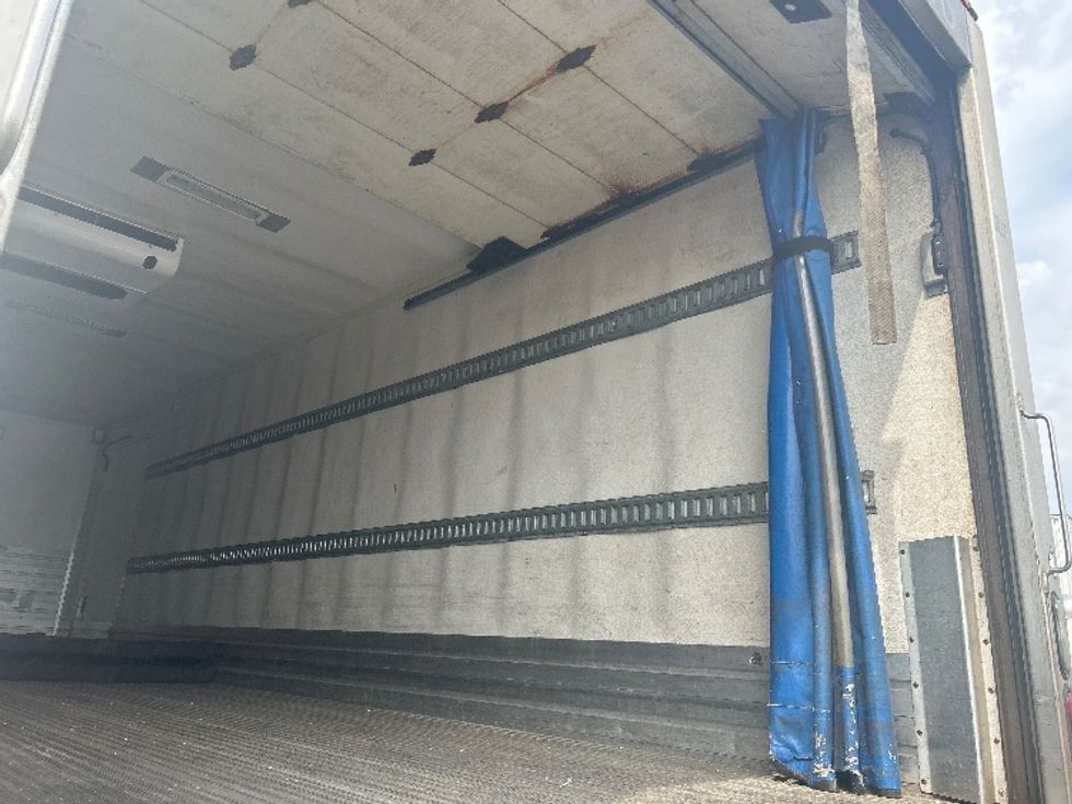 Refrigerated Truck-Light and Medium Duty Trucks-Freightliner-2019-M2-Springfield-MA-306,552\n\t\tmiles-$ 21,250 - Image 12