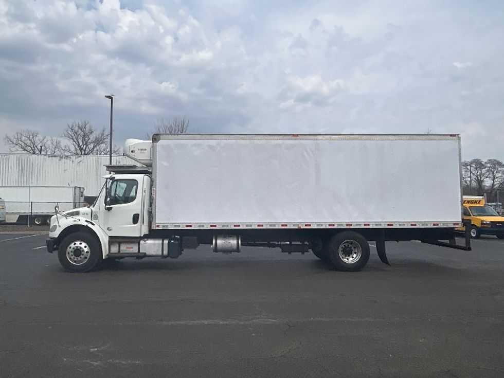 Refrigerated Truck-Light and Medium Duty Trucks-Freightliner-2019-M2-Springfield-MA-306,552\n\t\tmiles-$ 21,250 - Image 4