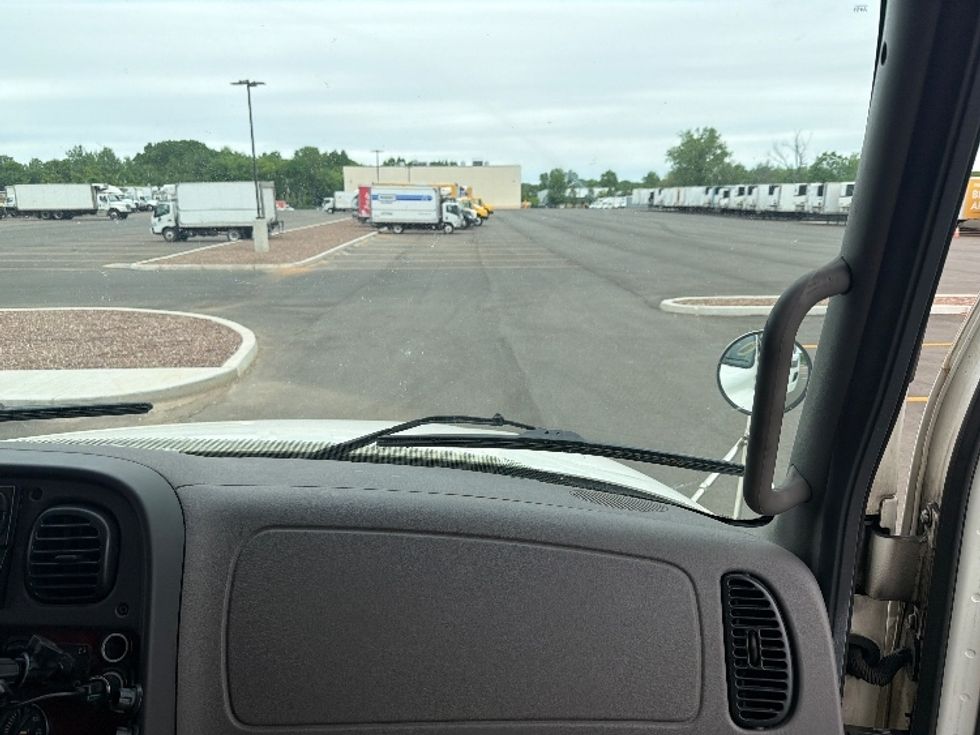 Refrigerated Truck-Light and Medium Duty Trucks-Freightliner-2019-M2-Springfield-MA-379,729\n\t\tmiles-$ 29,000 - Image 20