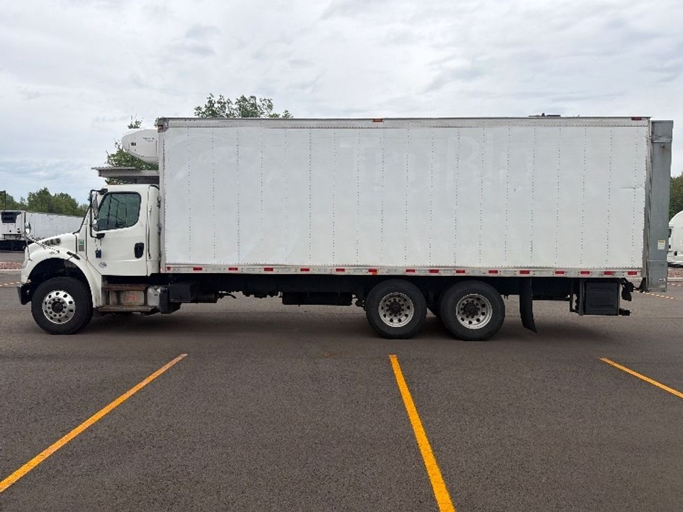 Refrigerated Truck-Light and Medium Duty Trucks-Freightliner-2019-M2-Springfield-MA-379,729\n\t\tmiles-$ 29,000 - Image 4