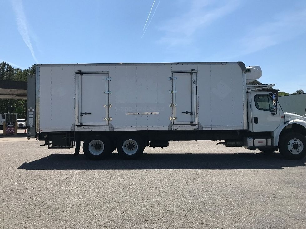 Refrigerated Truck-Light and Medium Duty Trucks-Freightliner-2019-M2-Suffolk-VA-128,350\n\t\tmiles-$ 72,000 - Image 14