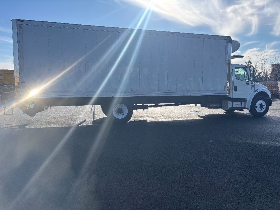 Refrigerated Truck-Light and Medium Duty Trucks-Freightliner-2019-M2-Tacoma-WA-265,661\n\t\tmiles-$ 46,000 - Image 15