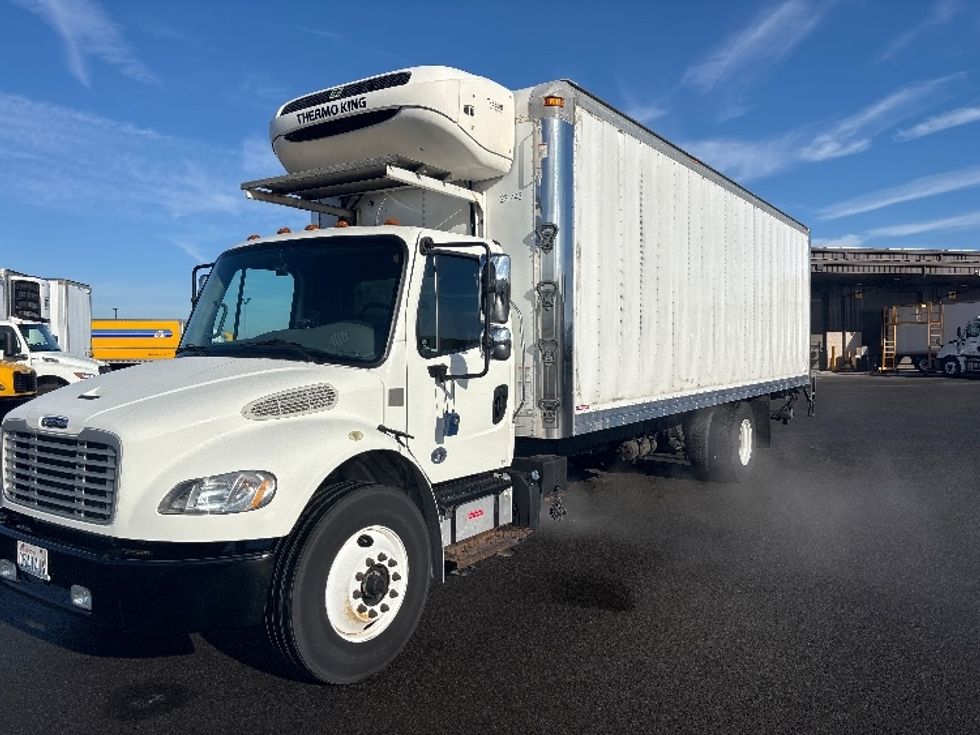 Refrigerated Truck-Light and Medium Duty Trucks-Freightliner-2019-M2-Tacoma-WA-265,661\n\t\tmiles-$ 46,000 - Image 3