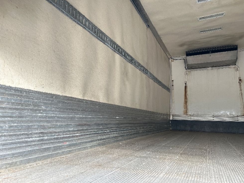 Refrigerated Truck-Light and Medium Duty Trucks-Freightliner-2019-M2-Tampa-FL-156,149\n\t\tmiles-$ 49,250 - Image 10