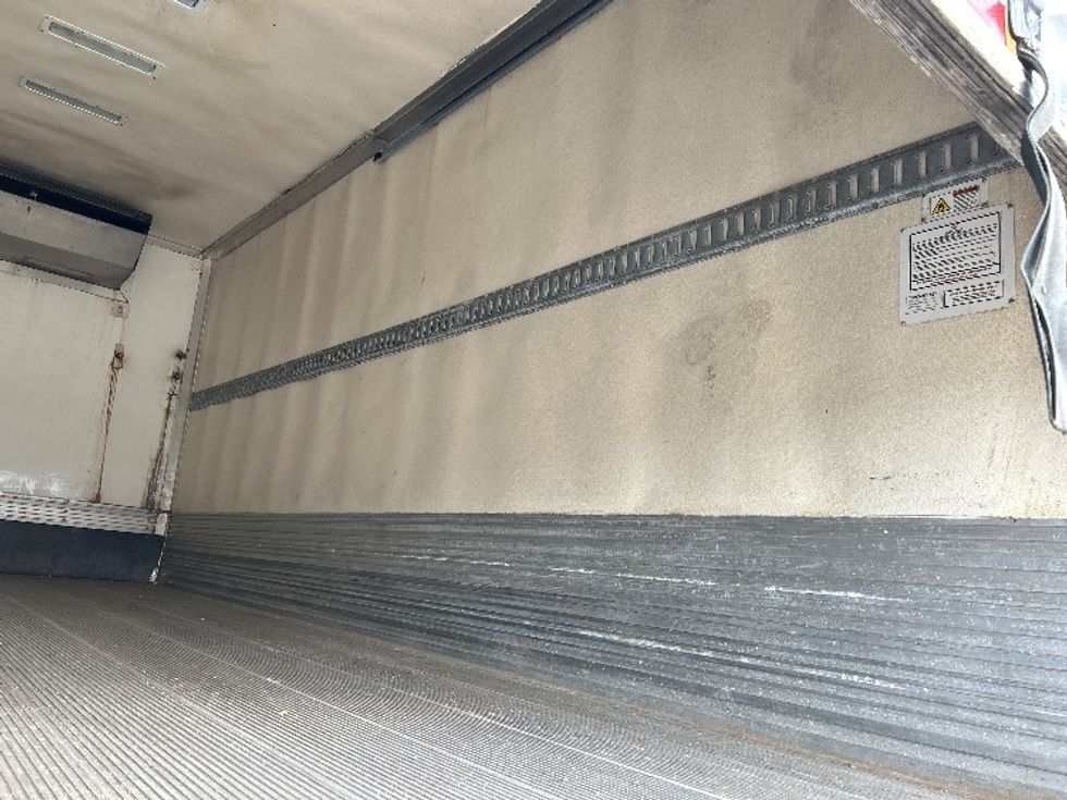 Refrigerated Truck-Light and Medium Duty Trucks-Freightliner-2019-M2-Tampa-FL-156,149\n\t\tmiles-$ 49,250 - Image 11
