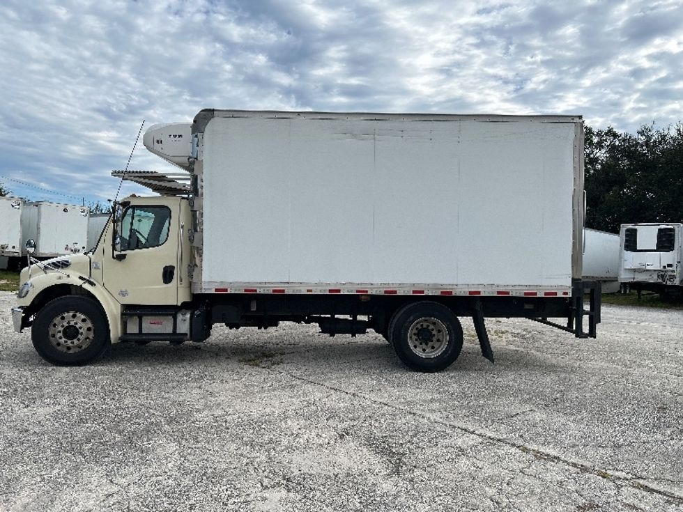 Refrigerated Truck-Light and Medium Duty Trucks-Freightliner-2019-M2-Tampa-FL-156,149\n\t\tmiles-$ 49,250 - Image 4