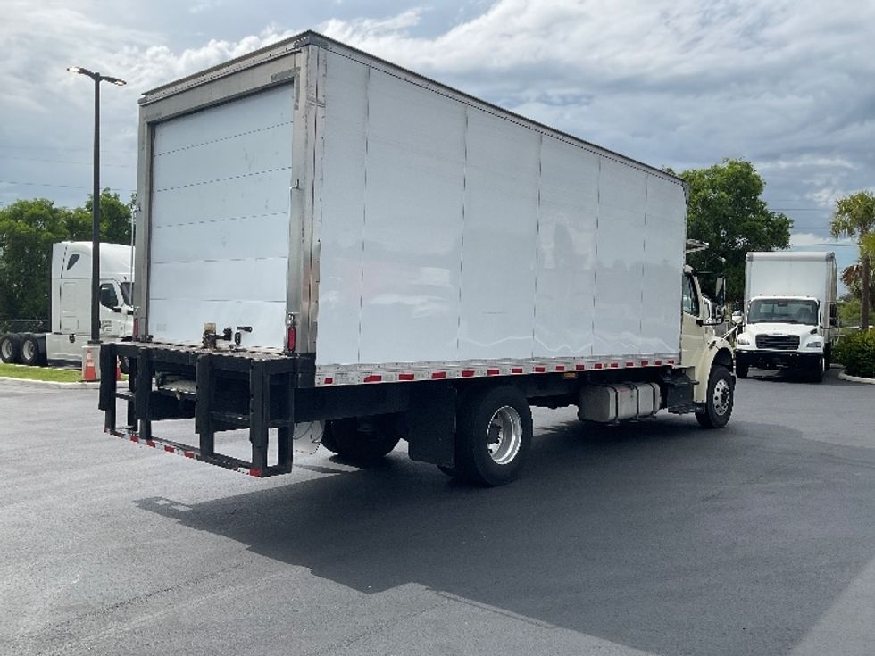 Refrigerated Truck-Light and Medium Duty Trucks-Freightliner-2019-M2-Tampa-FL-180,555\n\t\tmiles-$ 44,250 - Image 13