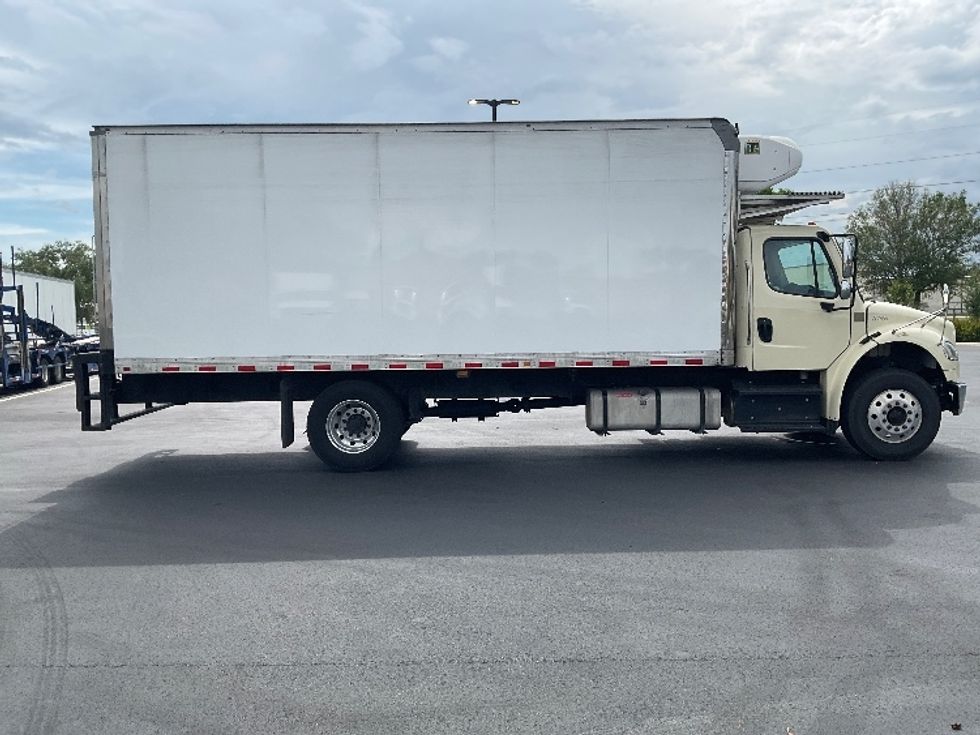 Refrigerated Truck-Light and Medium Duty Trucks-Freightliner-2019-M2-Tampa-FL-180,555\n\t\tmiles-$ 44,250 - Image 15