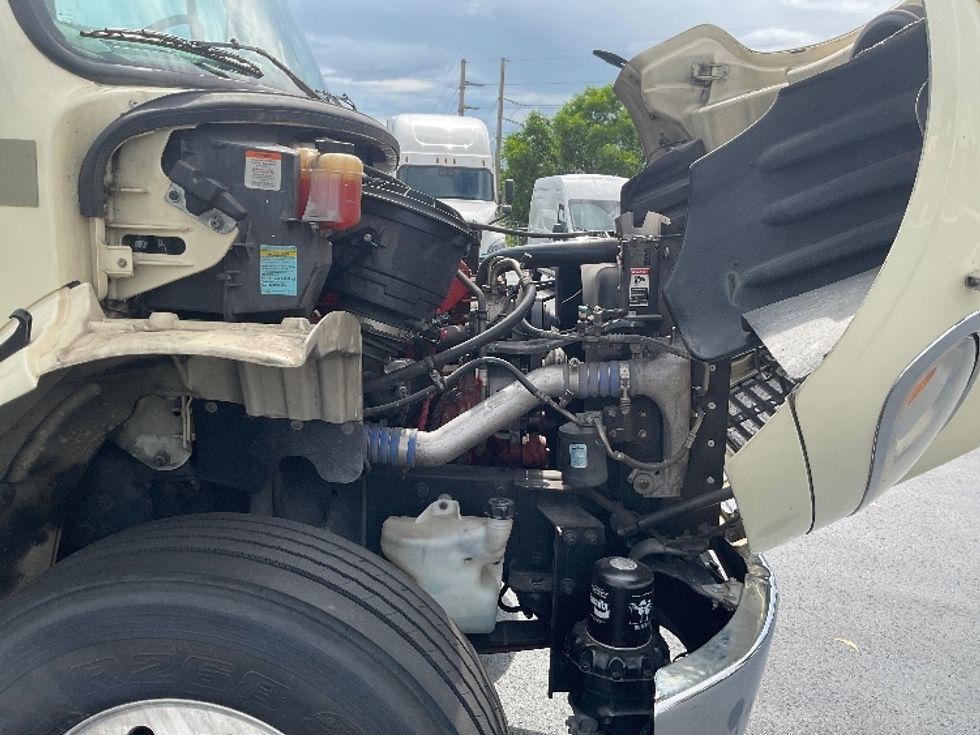 Refrigerated Truck-Light and Medium Duty Trucks-Freightliner-2019-M2-Tampa-FL-180,555\n\t\tmiles-$ 44,250 - Image 22