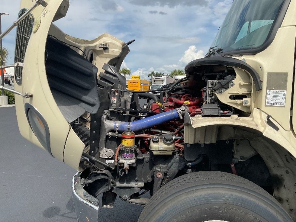 Refrigerated Truck-Light and Medium Duty Trucks-Freightliner-2019-M2-Tampa-FL-180,555\n\t\tmiles-$ 44,250 - Image 23
