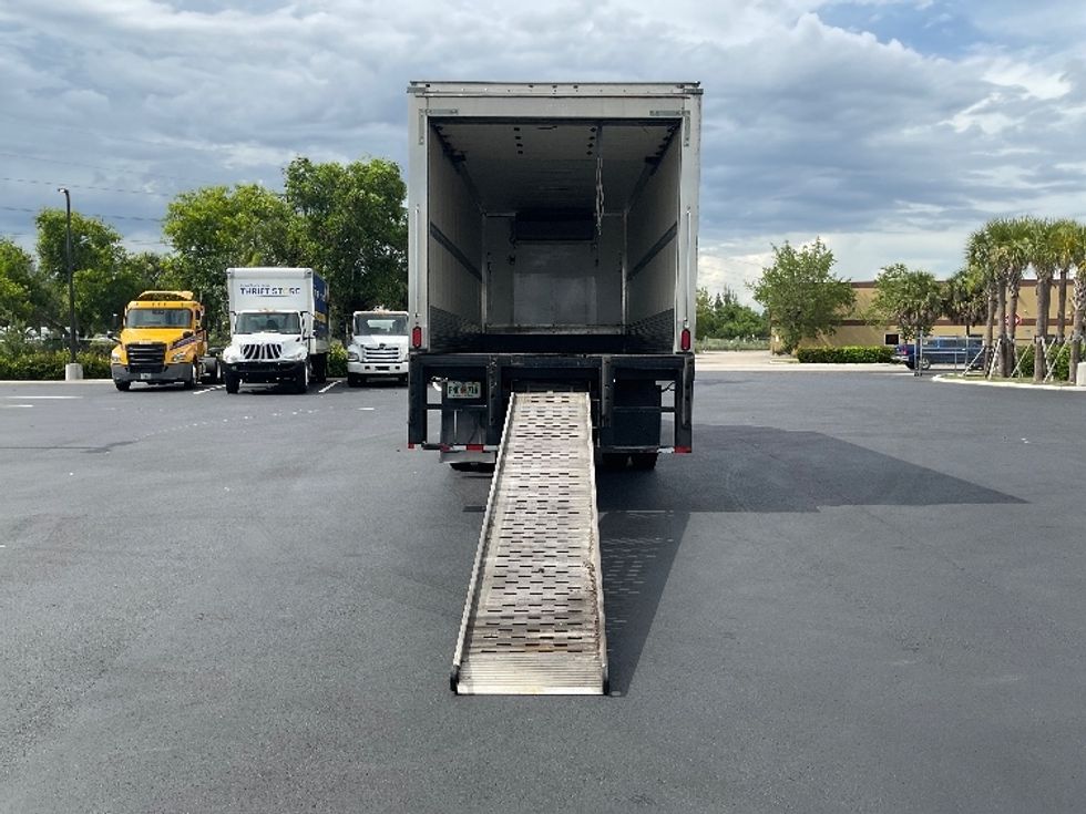Refrigerated Truck-Light and Medium Duty Trucks-Freightliner-2019-M2-Tampa-FL-180,555\n\t\tmiles-$ 44,250 - Image 9