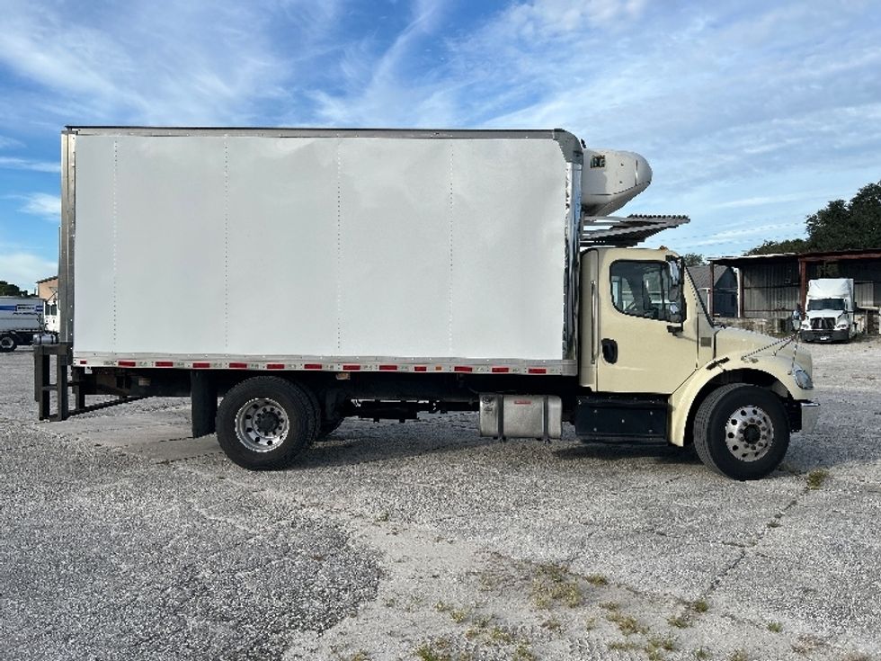 Refrigerated Truck-Light and Medium Duty Trucks-Freightliner-2019-M2-Tampa-FL-188,640\n\t\tmiles-$ 47,250 - Image 13