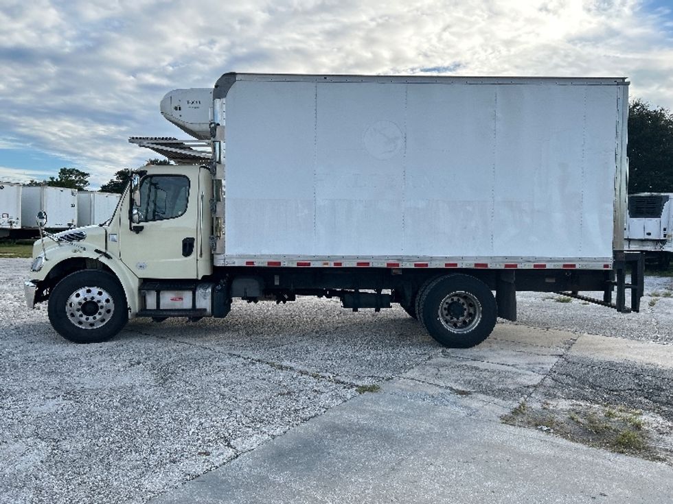 Refrigerated Truck-Light and Medium Duty Trucks-Freightliner-2019-M2-Tampa-FL-188,640\n\t\tmiles-$ 47,250 - Image 4