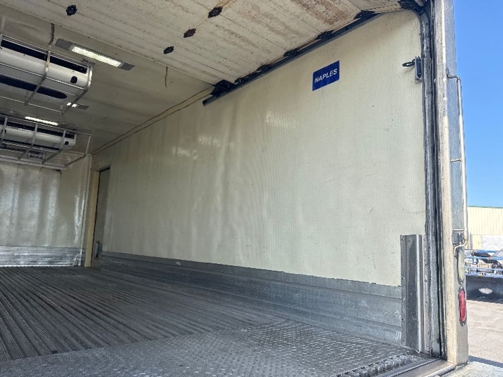 Refrigerated Truck-Light and Medium Duty Trucks-Freightliner-2019-M2-Tampa-FL-94,567\n\t\tmiles-$ 49,000 - Image 12
