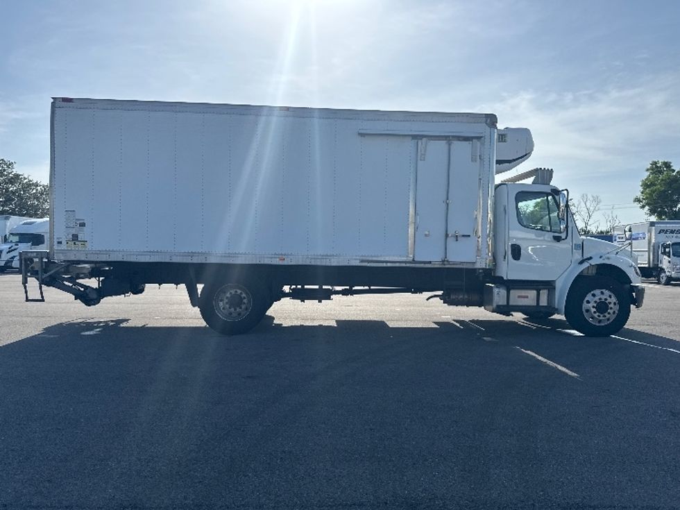 2019 Freightliner M2 106 Medium Duty photo 12