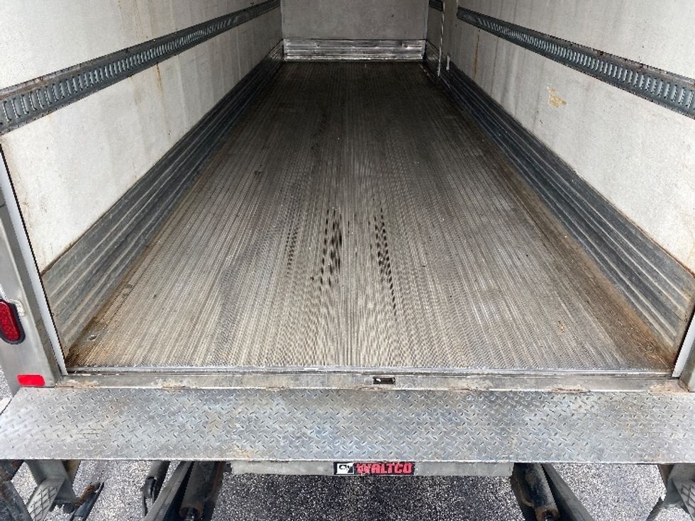 Refrigerated Truck-Light and Medium Duty Trucks-Freightliner-2019-M2-Toronto-ON-416,706\n\t\tkm-$ 49,000 - Image 10