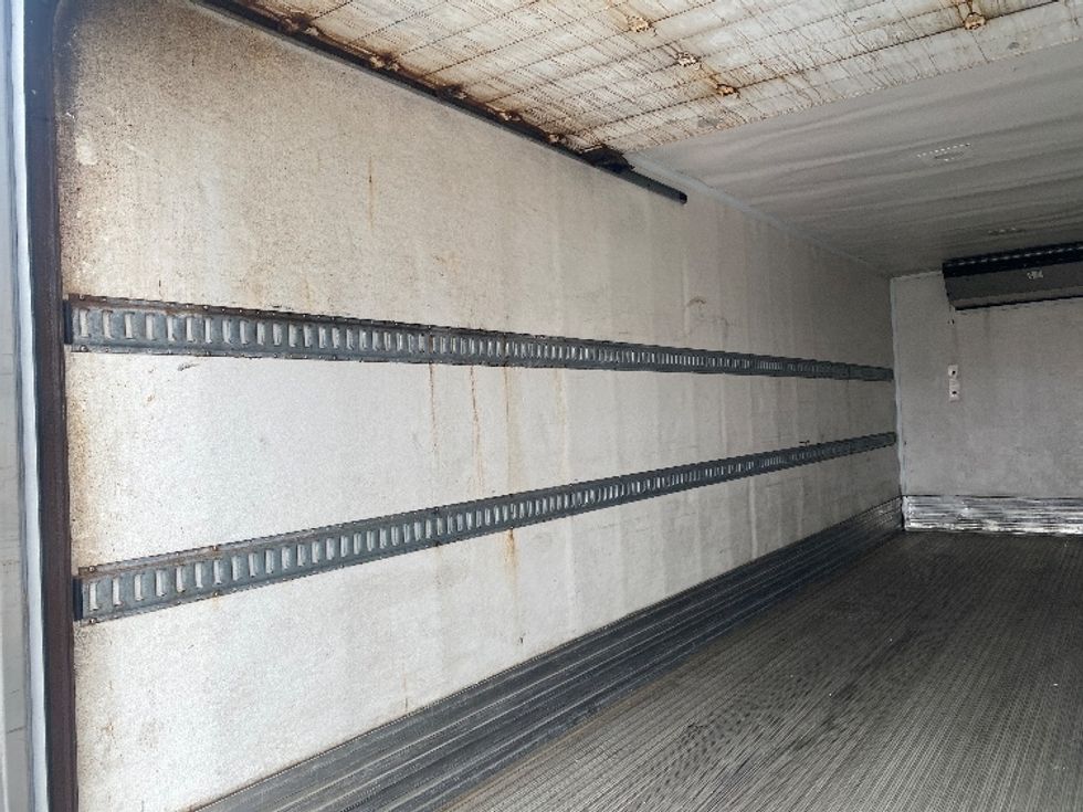 Refrigerated Truck-Light and Medium Duty Trucks-Freightliner-2019-M2-Toronto-ON-416,706\n\t\tkm-$ 49,000 - Image 11