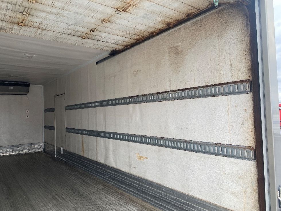 Refrigerated Truck-Light and Medium Duty Trucks-Freightliner-2019-M2-Toronto-ON-416,706\n\t\tkm-$ 49,000 - Image 12