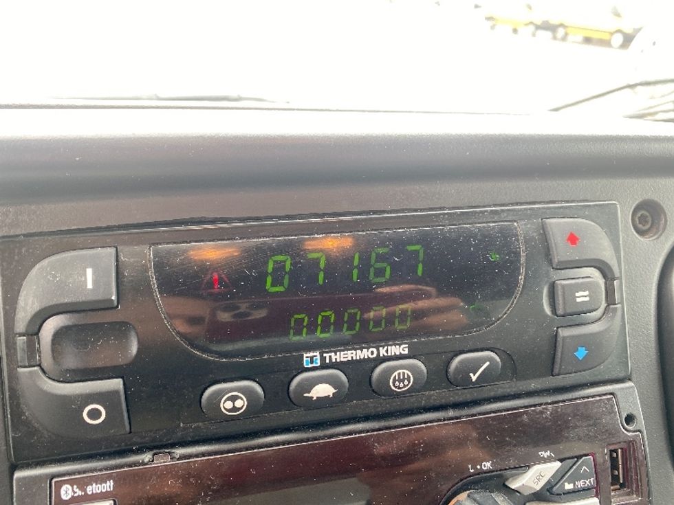 Refrigerated Truck-Light and Medium Duty Trucks-Freightliner-2019-M2-Toronto-ON-416,706\n\t\tkm-$ 49,000 - Image 25