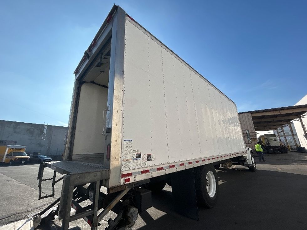 Refrigerated Truck-Light and Medium Duty Trucks-Freightliner-2019-M2-Torrance-CA-143,253\n\t\tmiles-$ 67,250 - Image 13
