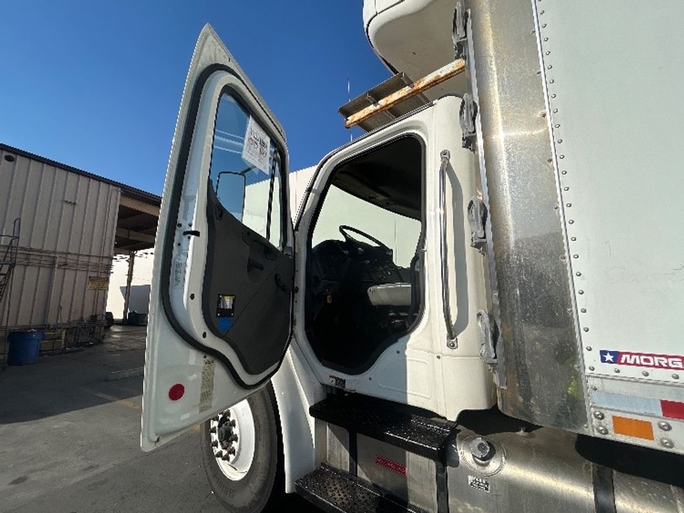 Refrigerated Truck-Light and Medium Duty Trucks-Freightliner-2019-M2-Torrance-CA-143,253\n\t\tmiles-$ 67,250 - Image 16