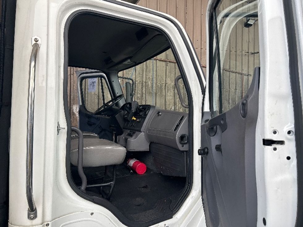 Refrigerated Truck-Light and Medium Duty Trucks-Freightliner-2019-M2-Torrance-CA-143,253\n\t\tmiles-$ 67,250 - Image 19