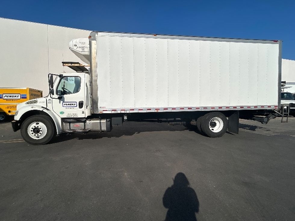 Refrigerated Truck-Light and Medium Duty Trucks-Freightliner-2019-M2-Torrance-CA-143,253\n\t\tmiles-$ 67,250 - Image 4