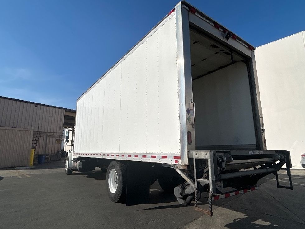 Refrigerated Truck-Light and Medium Duty Trucks-Freightliner-2019-M2-Torrance-CA-143,253\n\t\tmiles-$ 67,250 - Image 6