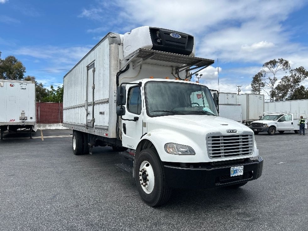 Refrigerated Truck-Light and Medium Duty Trucks-Freightliner-2019-M2-Torrance-CA-155,000\n\t\tmiles-$ 56,000 - Image 1