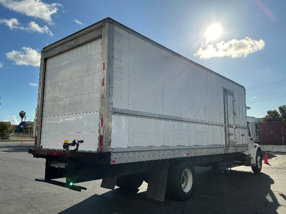 Refrigerated Truck-Light and Medium Duty Trucks-Freightliner-2019-M2-Torrance-CA-155,000\n\t\tmiles-$ 56,000 - Image 13