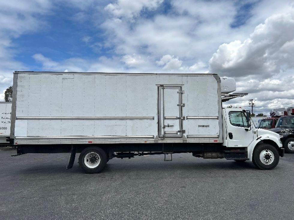 Refrigerated Truck-Light and Medium Duty Trucks-Freightliner-2019-M2-Torrance-CA-155,000\n\t\tmiles-$ 56,000 - Image 15