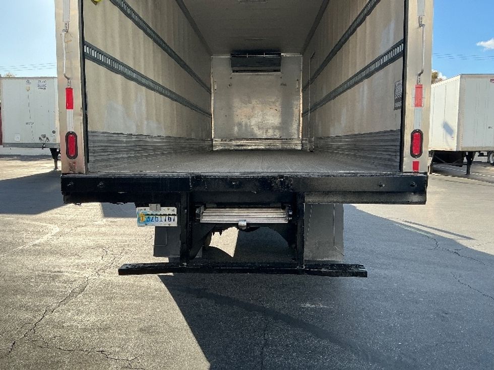 Refrigerated Truck-Light and Medium Duty Trucks-Freightliner-2019-M2-Torrance-CA-155,000\n\t\tmiles-$ 56,000 - Image 9