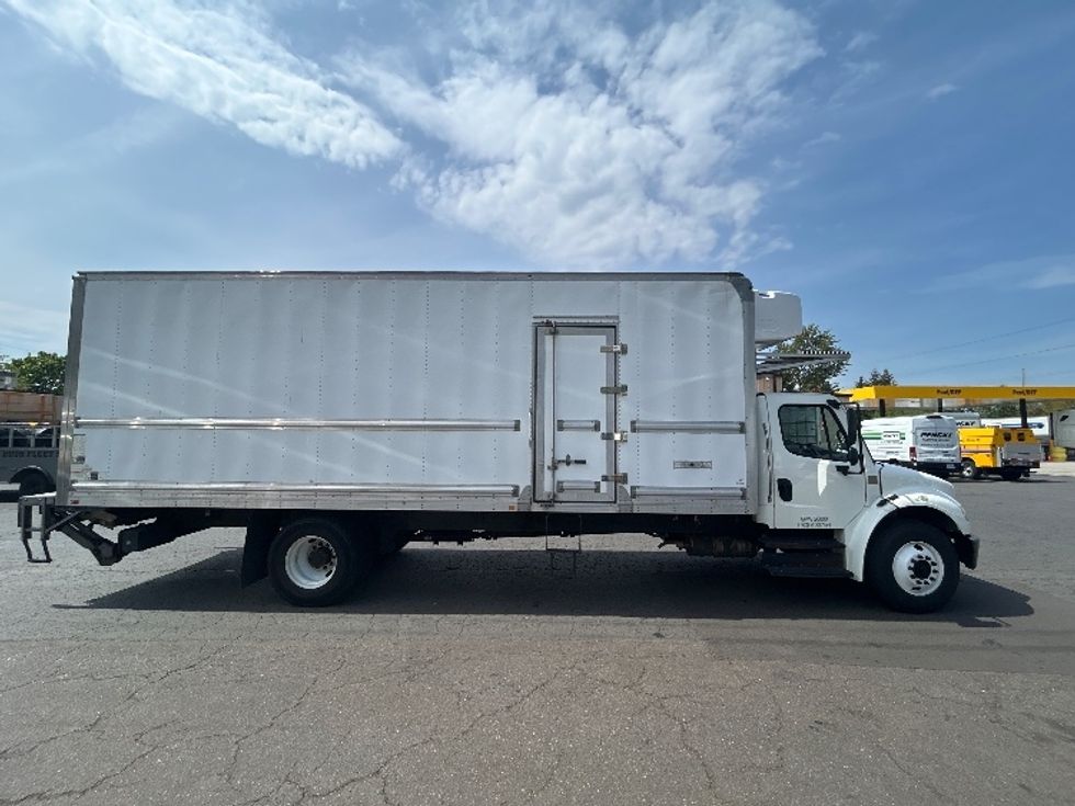 Refrigerated Truck-Light and Medium Duty Trucks-Freightliner-2019-M2-Torrance-CA-175,268\n\t\tmiles-$ 66,000 - Image 15
