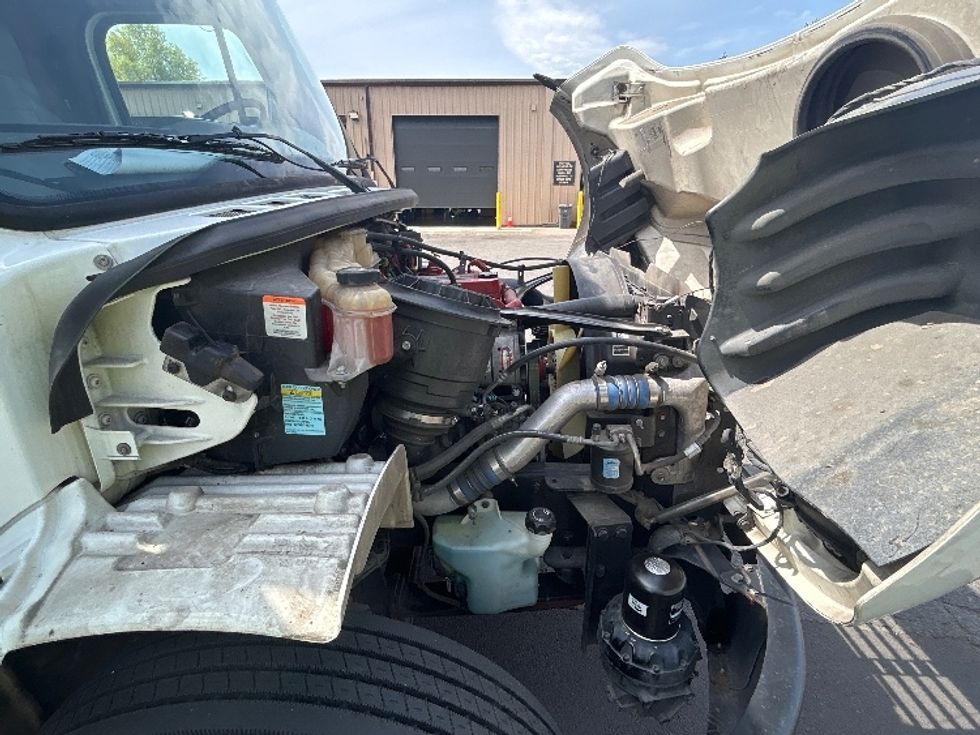 Refrigerated Truck-Light and Medium Duty Trucks-Freightliner-2019-M2-Torrance-CA-175,268\n\t\tmiles-$ 66,000 - Image 23