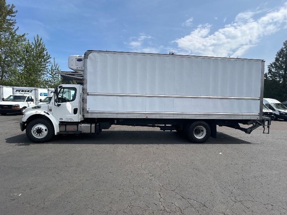 Refrigerated Truck-Light and Medium Duty Trucks-Freightliner-2019-M2-Torrance-CA-175,268\n\t\tmiles-$ 66,000 - Image 4