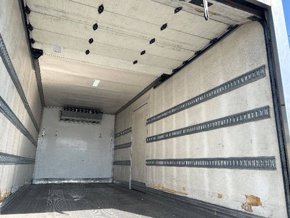 Refrigerated Truck-Light and Medium Duty Trucks-Freightliner-2019-M2-Torrance-CA-192,211\n\t\tmiles-$ 43,500 - Image 13