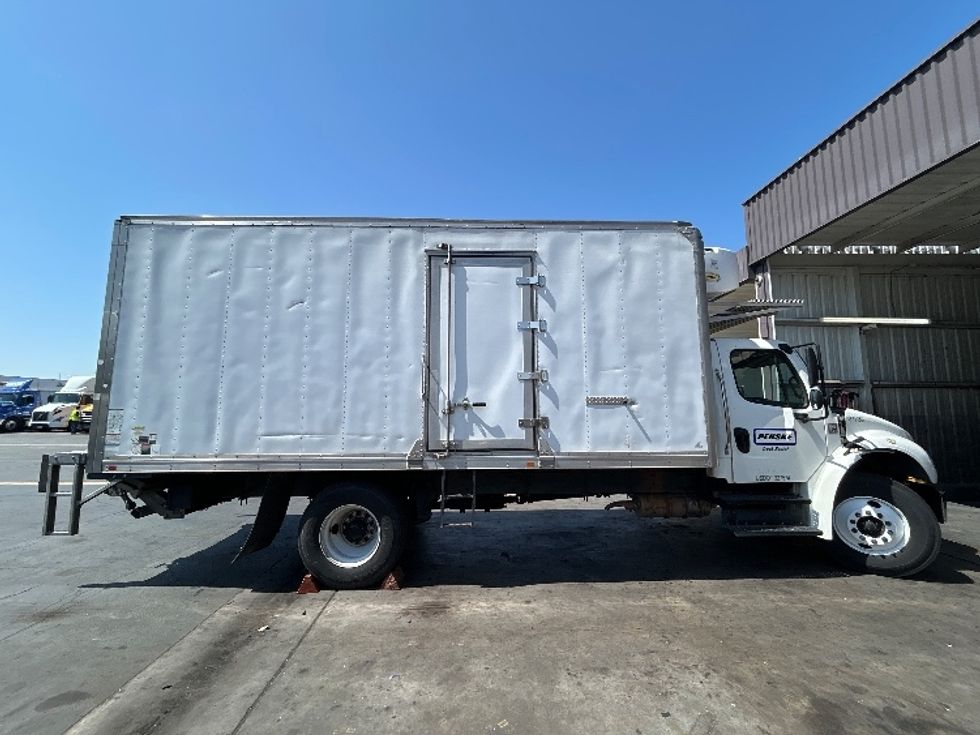 Refrigerated Truck-Light and Medium Duty Trucks-Freightliner-2019-M2-Torrance-CA-192,211\n\t\tmiles-$ 43,500 - Image 15