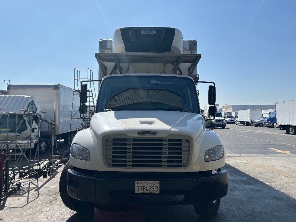 Refrigerated Truck-Light and Medium Duty Trucks-Freightliner-2019-M2-Torrance-CA-192,211\n\t\tmiles-$ 43,500 - Image 2