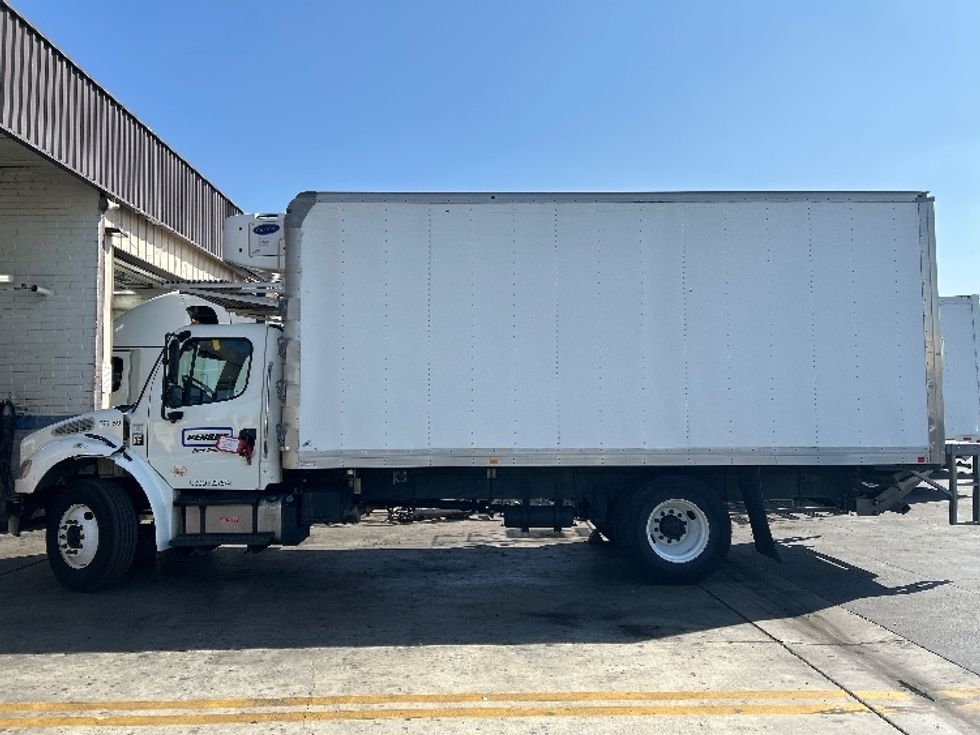Refrigerated Truck-Light and Medium Duty Trucks-Freightliner-2019-M2-Torrance-CA-192,211\n\t\tmiles-$ 43,500 - Image 4