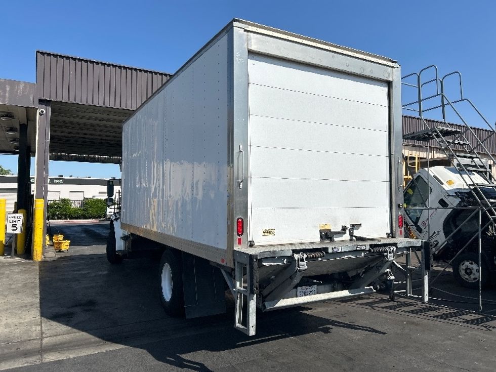 Refrigerated Truck-Light and Medium Duty Trucks-Freightliner-2019-M2-Torrance-CA-192,211\n\t\tmiles-$ 43,500 - Image 6